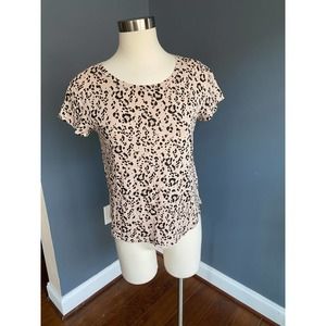 H&M leopard t shirt, size XS